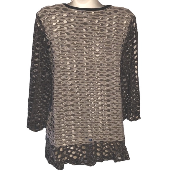 Lily by Firmiania Babydoll style top that ties🌸 - Picture 4 of 8